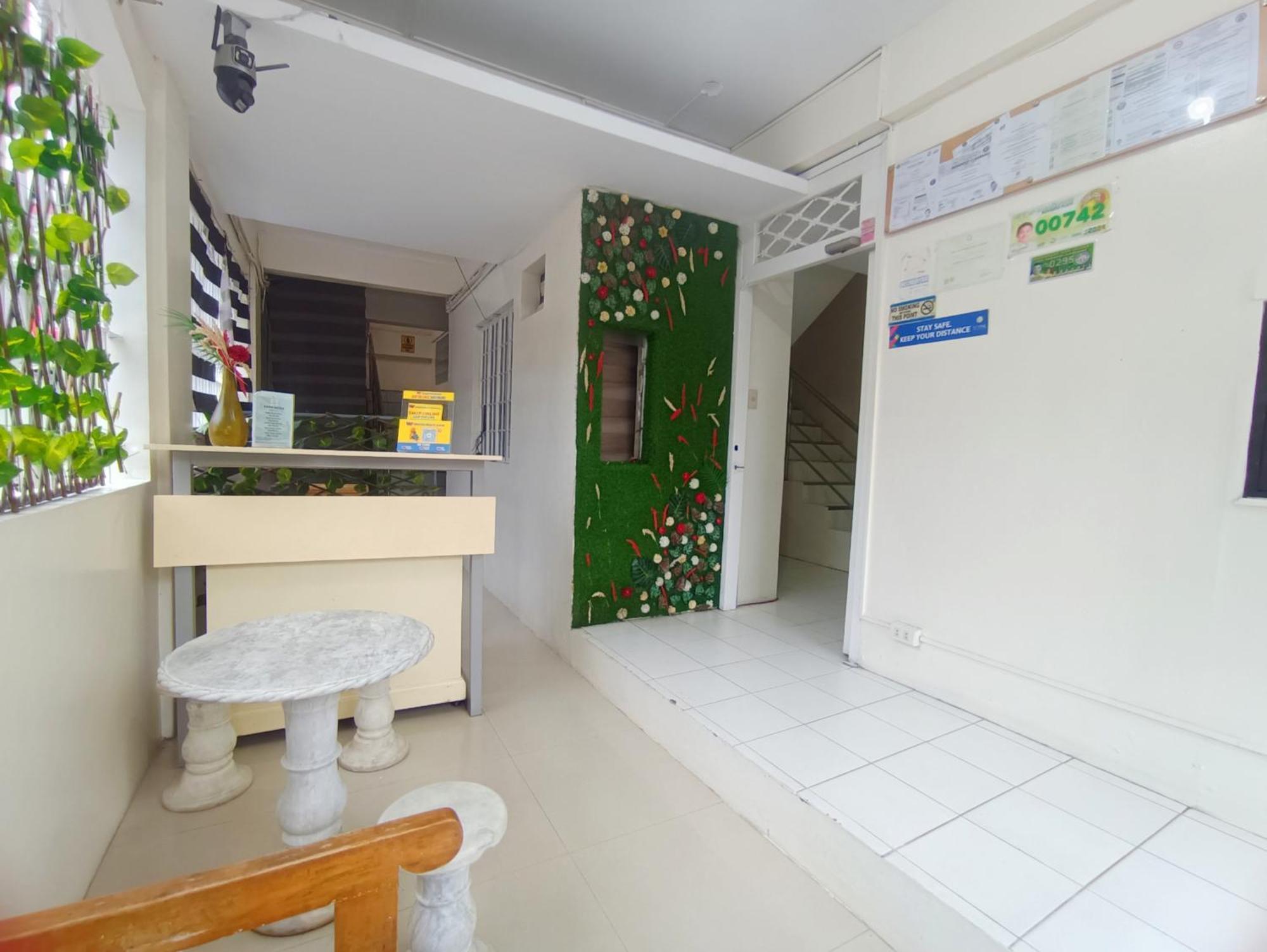 Bed And Brewhouse Sucat Bed & Breakfast Manila Exterior photo